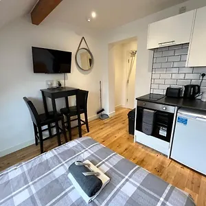  Apartment Hinton Chambers